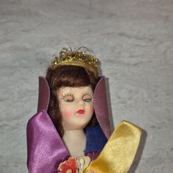 4 Vintage 1950's 8in ARCO Doll's of the World, - Picture 9 of 11